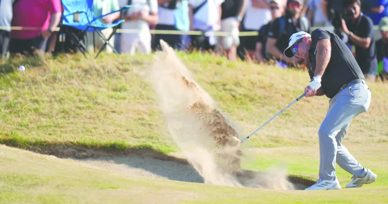 Little-known Kiwi wins British Open with final-hole birdie